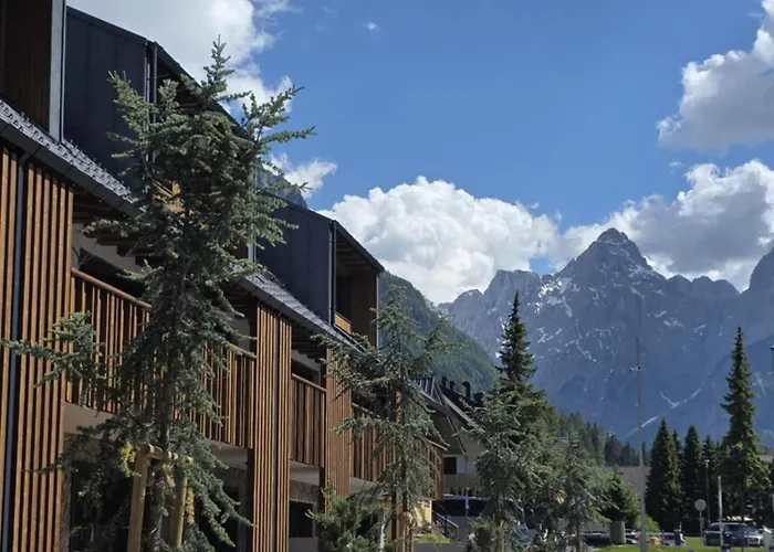 Gora Luxury Apartment *